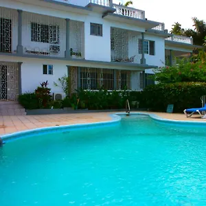 https://palm-view-guesthouse-and-conference-centre.hotelsmontegobay.org